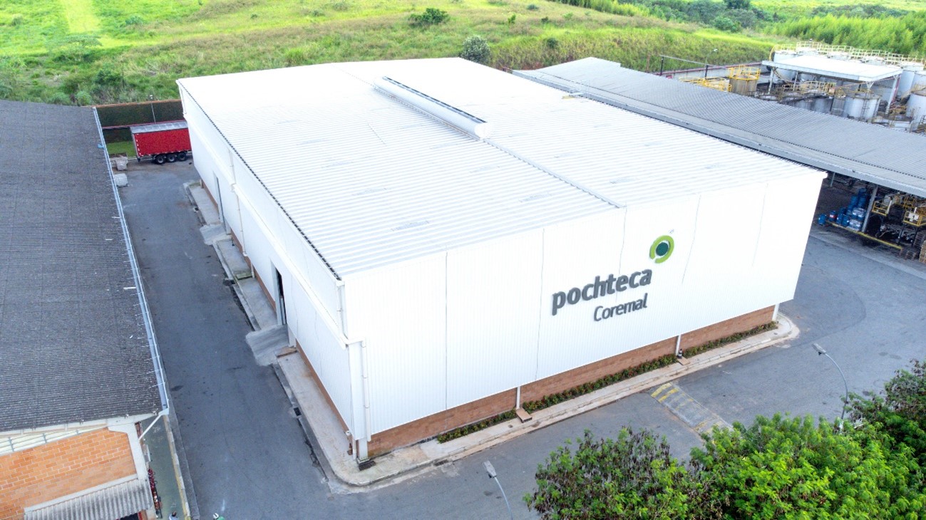 Galpão da Pochteca Coremal em Cotia com estrutura moderna de armazenagem